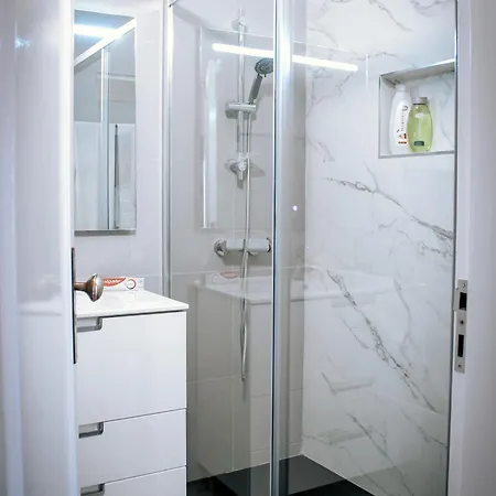 Alvor - Vitors Plaza 公寓 *