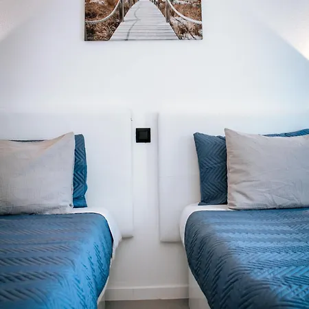 Alvor - Vitors Plaza 公寓 *