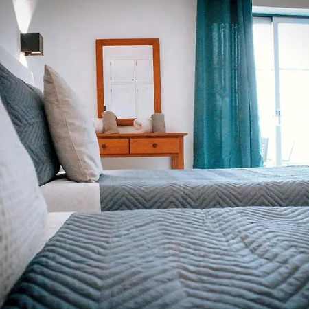 Alvor - Vitors Plaza 公寓